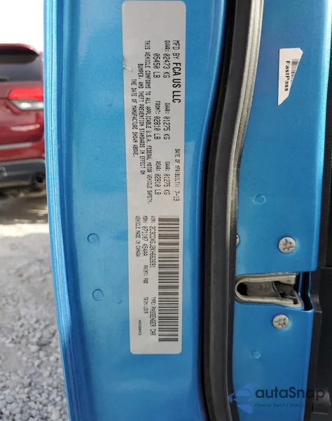 2019 Dodge Charger Scat Pack z USA, uszkodzony, nr VIN 2C3CDXGJ2KH662691